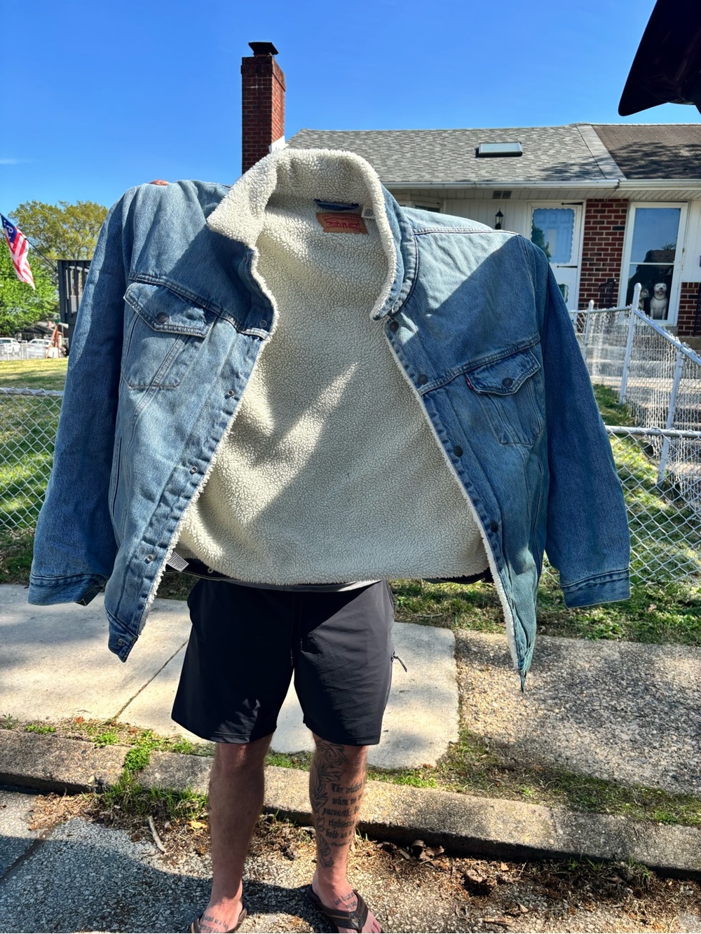 Levi’s Men's Light Blue Denim Sherpa-Lined Jacket